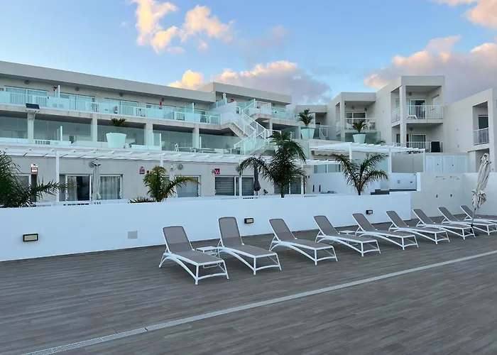 Residencial Luxury Senator, Apartamento Darwin